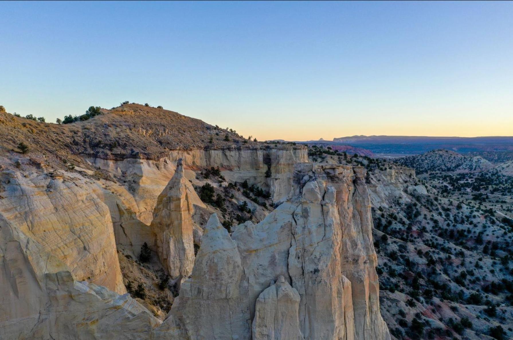 Clear Sky Resorts - Bryce Canyon - Unique Stargazing Domes Канънвил Екстериор снимка